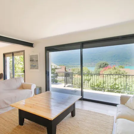 Comfortable With A View Of Bourget Viviers-du-Lac