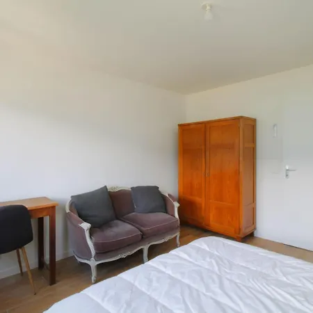 Villa Comfortable With A View Of Bourget