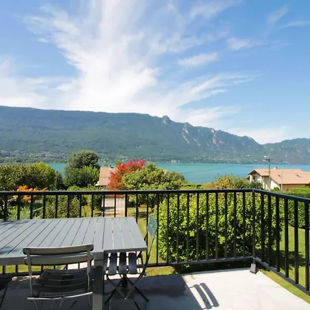 Villa Comfortable With A View Of Bourget *
