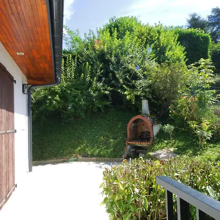 Villa Comfortable With A View Of Bourget